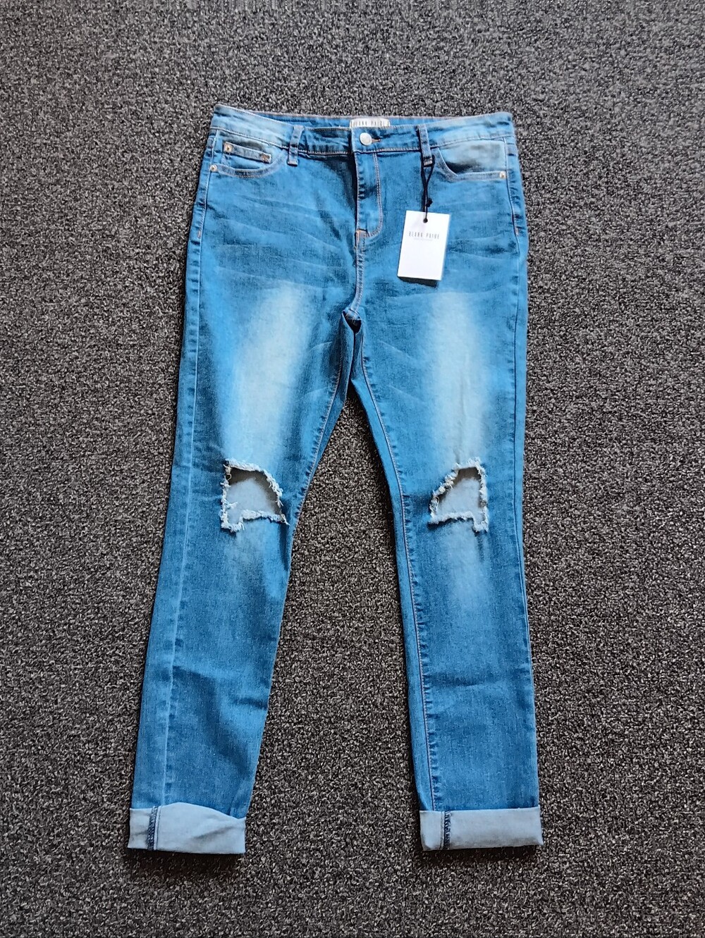 NWT Blank Paige Light Blue Distressed Women’s Jeans Size Large, New - Picture 2 of 9